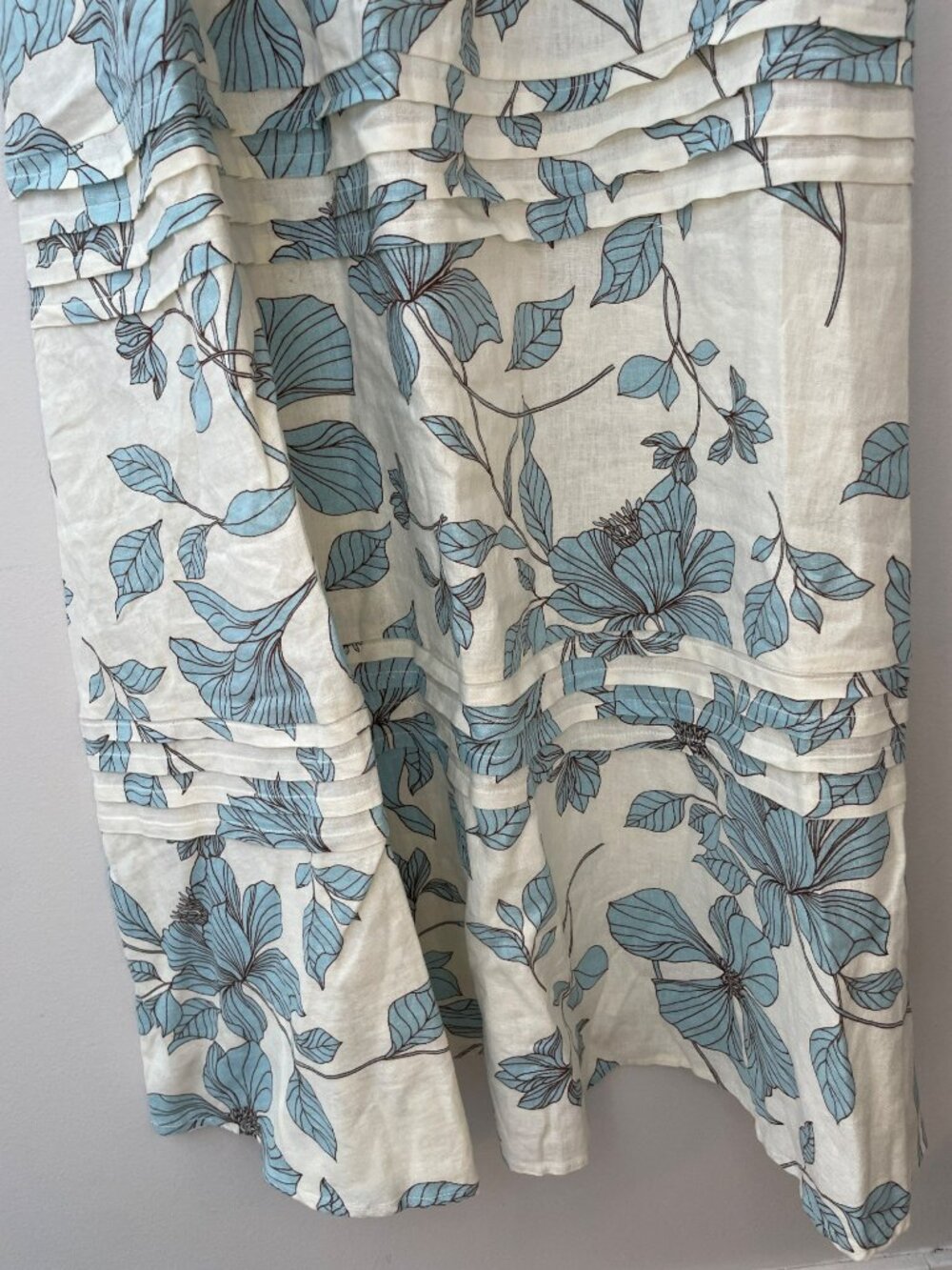 Cynthia Rowley Cream Midi Dress with Blue Floral Print - Picture 6 of 7